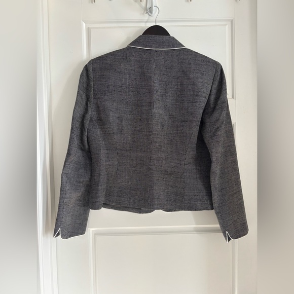 Vintage Tahari Silk Blend Blazer | White Piping | Grey Fully Lined | Size 6–8 - Picture 6 of 8